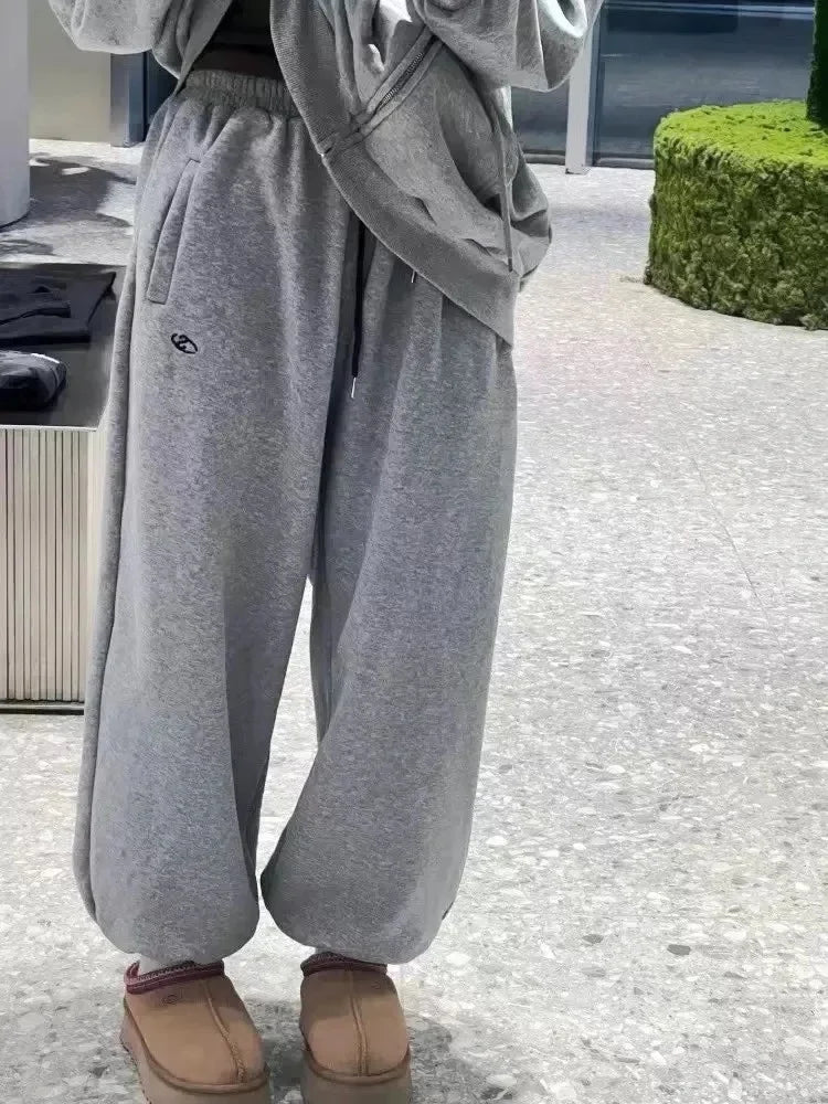 luźne spodnie dresowe damskie – styl Harajuku, sportowe, haftowane, estetyka Y2K, vintage, baggy spodnie