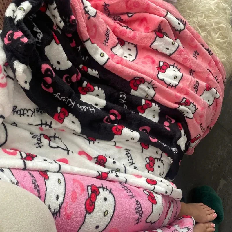 Hello Kitty spodnie piżamowe – anime spodnie piżamowe dla kobiet, z motywem kreskówkowym. Idealne także jako komplet dla par. Wygodne, luźne spodnie do spania i noszenia w domu, w stylu Y2K i kawaii.
